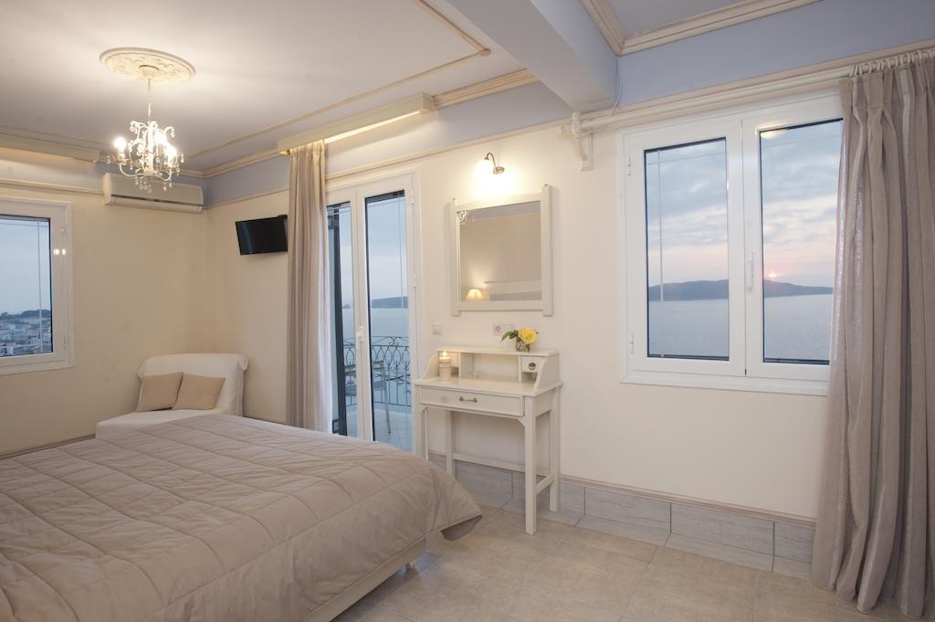 Tina'S House Aparthotel Pylos Quarto foto
